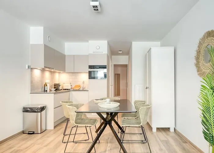 5-guest In Ostend, Steps From The Apartment *